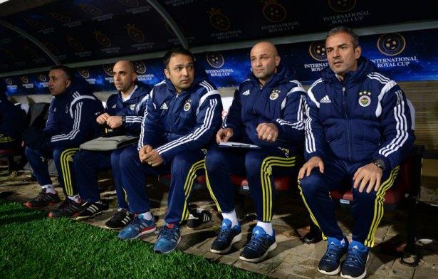 <p>Fenerbahçe, hazırlık maçında Albimo Alanyaspor ile 2-2 berabere kaldı.</p>