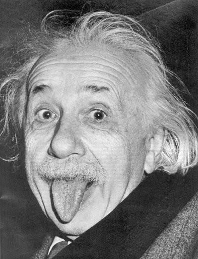 İnsan aklın sınırlarını zorlamadık&ccedil;a hi&ccedil;bir şeye erişemez. -ALBERT EINSTEIN 