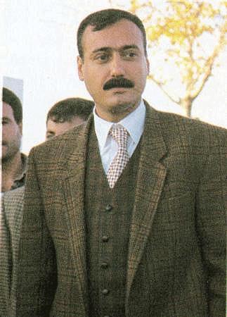 <p>Drej Ali olarak bilinen Ali Yasak 6 yıl 3 ay hapis cezası aldı...</p>