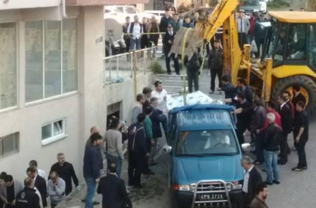 <p>2 &ccedil;ocuk annesi kadının ailesinin yaptığı kayıp başvurusu &uuml;zerine Asayiş Şube M&uuml;d&uuml;rl&uuml;ğ&uuml; arama &ccedil;alışma başlattı.</p>

<p>&nbsp;</p>
