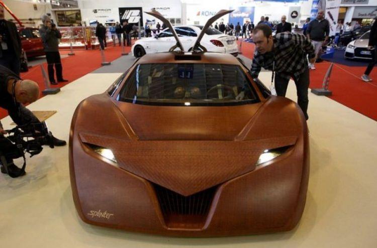<p>Almanya'nın Essen kentinde düzenlenen 'Essen Motor Show' otomobil fuarı kapılarını ziyaretçilere açtı.</p>