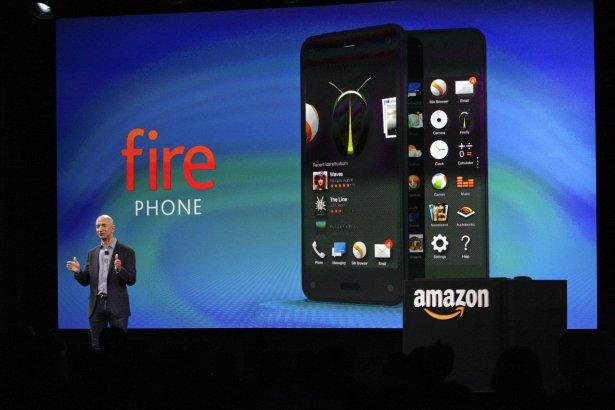 <p>Yaklaşık 12 cm (4.7 inch) boyutunda IPS LCD HD Gorilla Glass ekrana sahip Fire Phone’da ayrıca ‘Optik Görüntü Sabitleme’ özelliğine sahip 13 megapiksellik kamera yer alıyor. </p>
