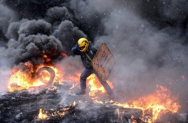 <p>Anadolu Ajansı Gözüyle 2014: Siyasi krizin yaşandığı Ukrayna’nın başkenti Kiev’de, güvenlik güçleri göstericilere müdahale etti. 22.1.2014 (Burak Akbulut - Anadolu Ajansı)</p>
