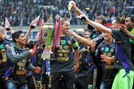 <p>Belçika Pro Lig => Anderlecht</p>