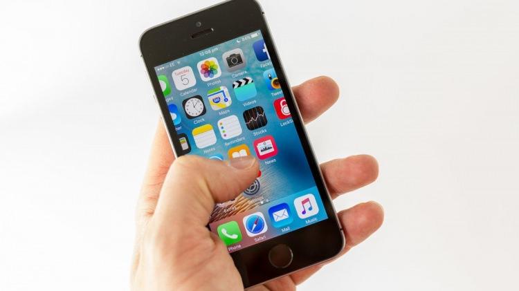 <p>Apple, iPhone 6 modelinde yaşanan batarya sorununu sessiz sedasız çözdü.</p>

