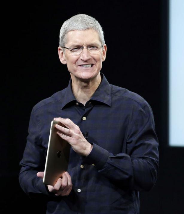 <p>Apple, iPad Air 2'yi görücüye çıkarttı. Yeni iPad'in bugüne kadar üretilen en ince iPad olduğu açıklandı.</p>
