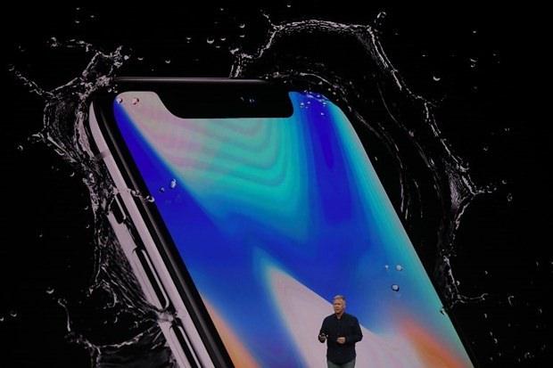 <p>Apple iPhone X modelinde<strong> </strong>64 GB ve 256 GB dahili depolama kapasitesi sunuyor. </p>

<p> </p>
