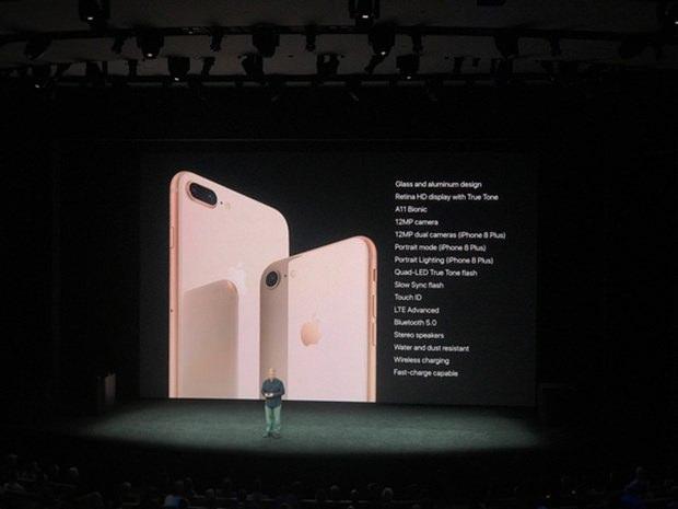 <p>Tim Cook, iPhone 8'de wireless (kablosuz şarj) özelliği olacağını duyurdu.</p>
