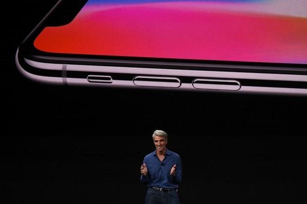 <p>iPhone 8 ve 8 Plus'ın ABD'de 22 Eylül'de satışa sunulacağı ifade edilirken, kullanıcıların altın, açık gri veya uzay grisi renklerinden birini tercih edebilecekleri aktarıldı.</p>
