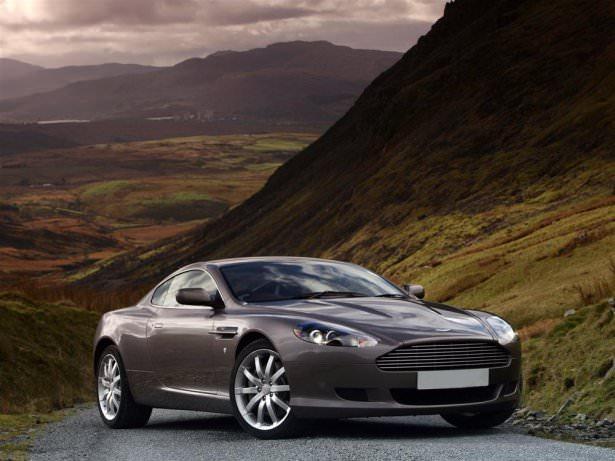 <p>Fernando Torres - Aston Martin DB9</p>
<p> </p>