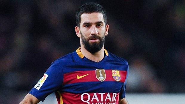 <p>29 yaşındaki Türk futbolcu toplam 302 dakika sahada kalırken, 1 gol, 13 top kapma, 150 pas ve 3 kaleye şut istatistiğiyle oynadı. </p>