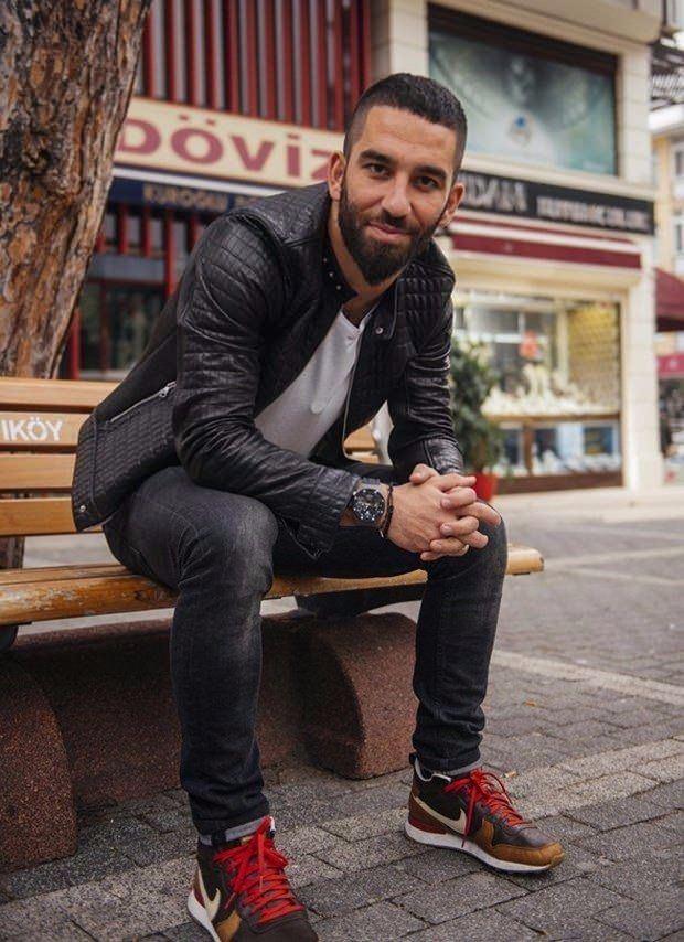 <p>Levent Kanyon’da daire: 4.5 milyon TL</p>