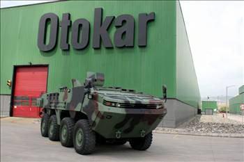 Sürücü ve komutan dahil 12 personel ve 24 ton azami yük taşıyabilen araç, 450 beygir gücünde motora ve 7 ileri 1 geri vitese sahip bulunuyor. Araç, 1 depo yakıtla 750 kilometre yol alabilecek.