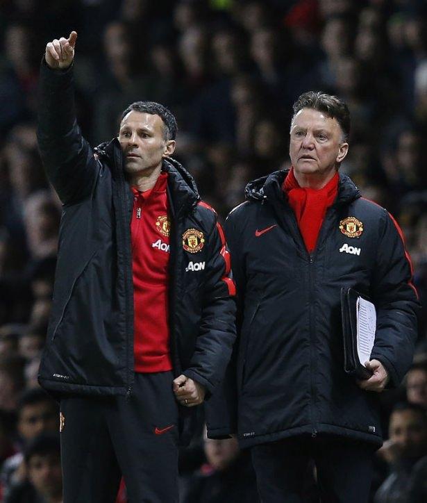 <p>İngiltere Federasyon Kupası (The FA) çeyrek final maçında Arsenal, deplasmanda Manchester United'ı 2-1 yenerek, yarı finale yükseldi.</p>