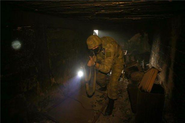 <p>Şırnak'ın Cizre ilçesinde terör örgütü PKK'ya yönelik operasyonda el yapımı patlayıcıyla tuzaklanan tünel tespit edildi</p>
