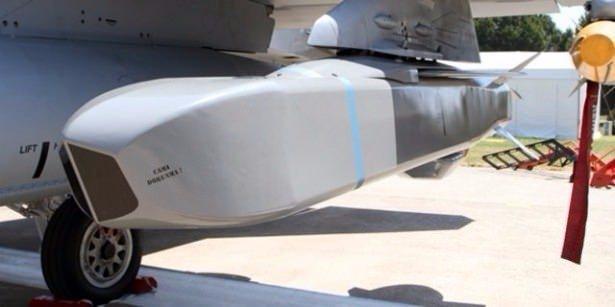 <p>Tübitak ve Roketsan tarafından üretilen füze Türk Hava Kuvvetleri'ndeki F-16'ların yanı sıra Lockeed Martin tarafından üretilen F-35'lere de monte edilebilecek.</p>
<p> </p>