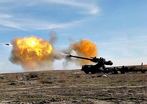 <p>155 mm Panter Obüsü Atış Kontrol Sistemi ise, Panter obüsünün atışa hazırlık, ateş idaresi ve atış kontrol işlemlerinin bilgisayar yardımıyla yerine getirilmesini ve diğer ateş destek unsurlarına sayısal entegrasyonunu sağlıyor.</p>

<p> </p>

<p> </p>

