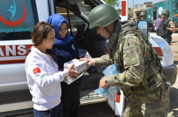<p>Takviye ekiplerin sevk edildiği bölgede, PKK'lı teröristlerin etkisiz hale getirilmesi için operasyon başlatıldı.</p>