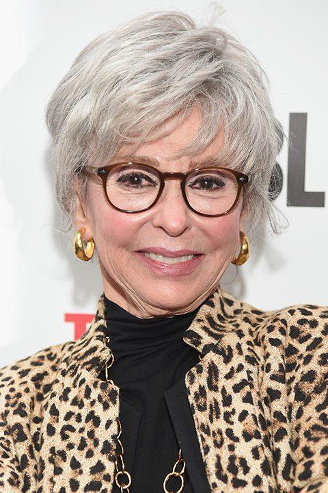 <p><strong>Rita Moreno</strong></p>

<p>Emmy, Grammy, Oscar ve Tony Ödüllerini kazanan ilk Latin oyuncu. </p>
