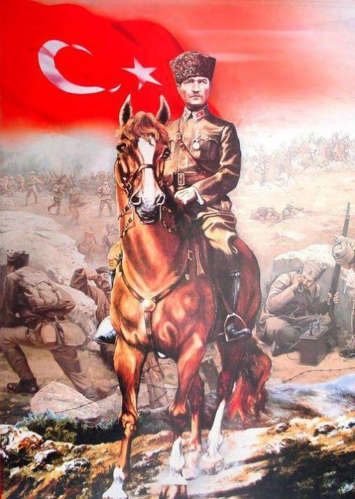 <p>“Size Türk Anayasası'nın ilk maddesini tekrarlamak istiyorum. 'Egemenlik, sınırsız ve koşulsuz halkındır. Yönetim tarzı, halkın geleceğini bizzat kendisi ve gerçekten belirlemesi ilkesine dayanır'. Bu iki cümlenin yorumu bir kelimenin şüpheye yer bırakmayan tanımlanmasıdır: Cumhuriyet!”</p>