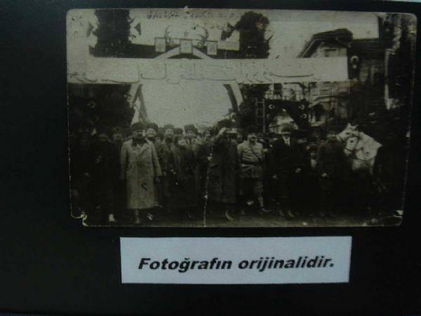 <p>Bizi batmaya mahkum ulus olarak gören Batı, bizim çöküşümüzü hızlandırmak için elinden gelen her şeyi yaptı.</p>