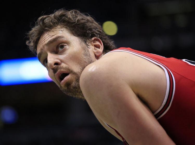 <p>Pau Gasol: Kurbanların ailelerine başsağlığı diliyorum.</p>