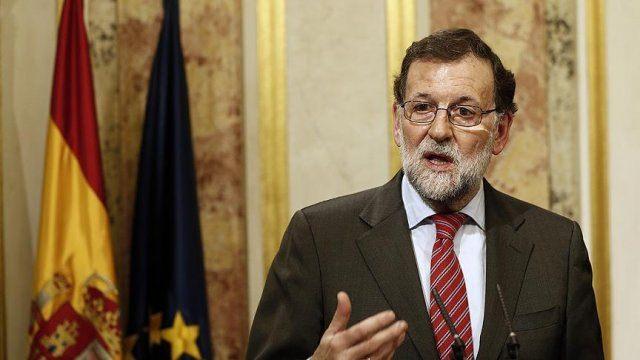 <p>İspanya Başbakanı Rajoy: Birlik olduğumuz sürece barbarlık baskın gelemeyecek</p>

<p> </p>
