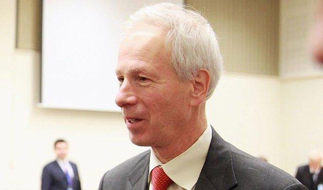 <p><strong>Dışişleri Bakanı Stephane Dion: </strong>Kanada hükümeti adına, kurbanların ailelerine ve yakınlarına yürekten başsağlığı diliyorum. Bu son saldırıyla birlikte, terör saldırılarıyla mücadele eden Türkiye’ye, teröre karşı birlikte mücadele azmimizi yineliyoruz. Türk halkının yanındayız.</p>
<p> </p>