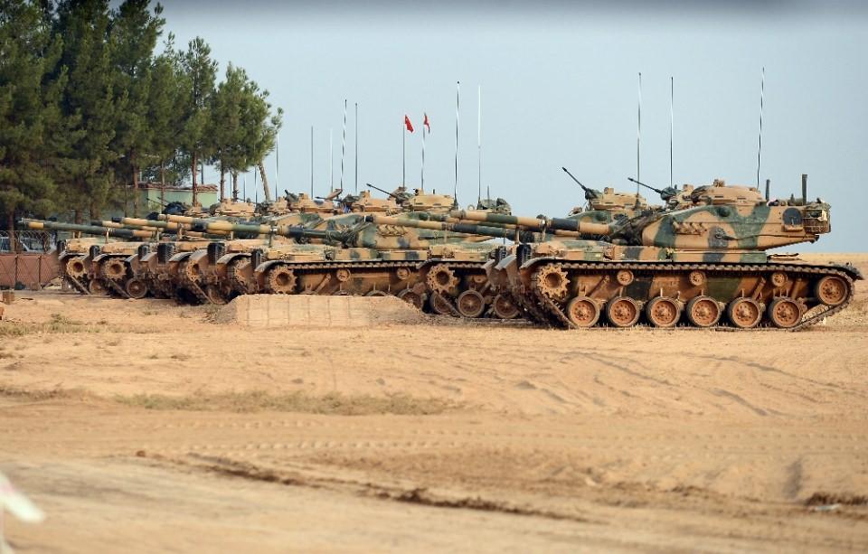 <p>Ancak ilerleyen dönemlerde hükümet TSK'nın Özel Kuvvetler düzeyinde Tel Abyad ve Azez-Cerablus arasında operasyonlar yapmasını istemesine rağmen FETÖ yapılanmasının etkisiyle özel kuvvetler harekete geçirilmemişti. </p>

