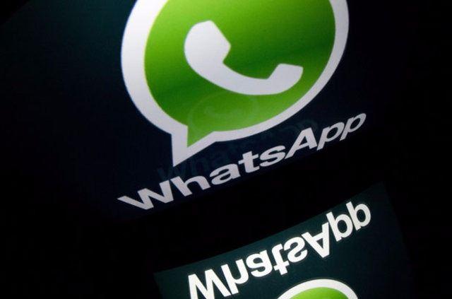 <p>WhatsApp çok geçmeden iOS uygulaması için bir güncelleme daha başlattı. Uygulama güncellemeyle birlikte 2.16.8 sürümüne yükseltildi. Hata düzeltmeleri ve performans yükseltmesine odaklanan güncellemeyle WhatsApp artık daha hızlı çalışıyor. Güncelleme ek olarak, WhatsApp sesli arama özelliğini kullanırken, karşı taraftan yanıt gelmediğinde ya da arama reddedildiğinde  “Sesli mesaj gönder” uyarısını ekrana getiriyor. iPhone'unuzda WhatsApp kullanıyorsanız, sohbetleriniz sandığınız kadar güvende olmayabilir. Bir gizlilik araştırmacısı, WhatsApp'ın iOS sürümünün bazı bilgileri telefonunuzda erişilebilir durumda bıraktığını söylüyor.</p>
