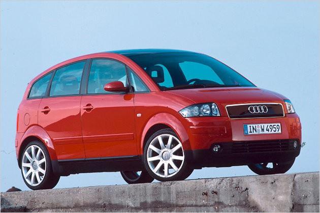 <p>AUDİ A2</p>
