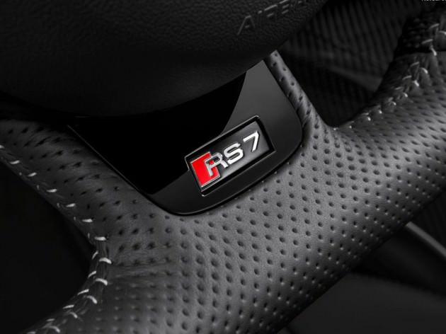 Audi RS 7 Sportback geniş bir standart ekipman listesine sahip. Bunlar arasında yukarıda belirtilen sistemlere ek olarak, Xenon plus farlar, Audi pre sense front (çarpışma önleme) sistemi ile birlikte sunulan adaptive cruise kontrol sistemi, Audi Lane Assist, gece görüş asistani gibi sistemler bulunuyor. Bang & Olufsen Gelişmiş Ses Sistemi, ses modül serisinin en gelişmiş sistemi olarak sunuluyor.