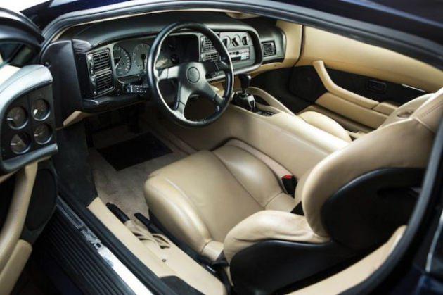 <p>Jaguar XJ220</p>
