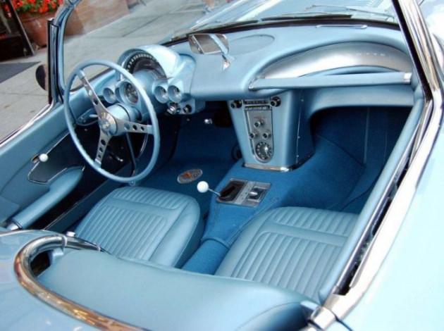 <p>1958 Chevrolet Corvette</p>