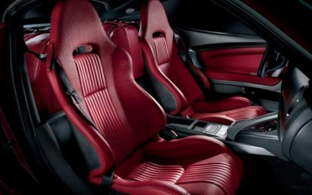 <p>Alfa Romeo 8C Competizione</p>
