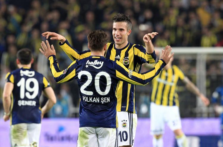 <p>Südwes Presse (Almanya) - Podolski'li Galatasaray, Fenerbahçe'ye kaybetti</p>
