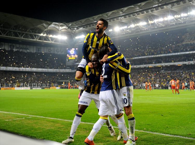 <p>Record (Portekiz) - Derbide ne olacağına van Persie karar verdi!</p>