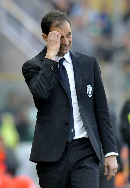 <p>İtalya Serie A'da iflas eden Parma lider Juventus'u devirmeyi başardı.</p>