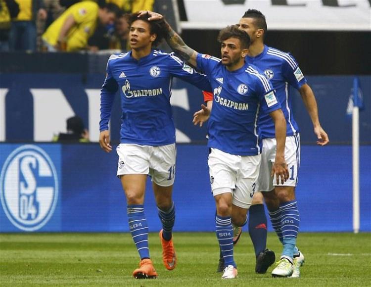 <p>18- Schalke 04 (184.000)</p>
