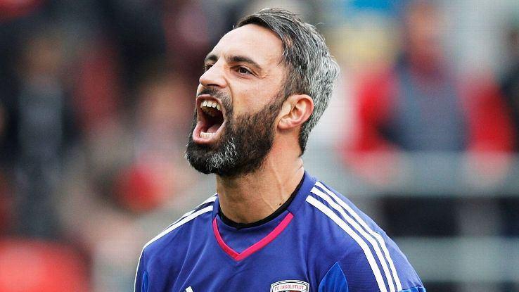 <p>Ramazan Özcan - Leverkusen</p>