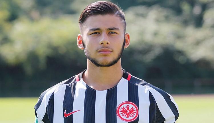<p>Şahverdi Çetin - Eintracht Frankfurt</p>