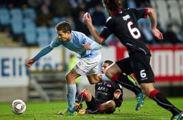 <p><strong>İsveç:</strong> Yabancı sınırlaması yok. En fazla 3 yabancı futbolcu ilk 11'de sahaya çıkabilir.</p>