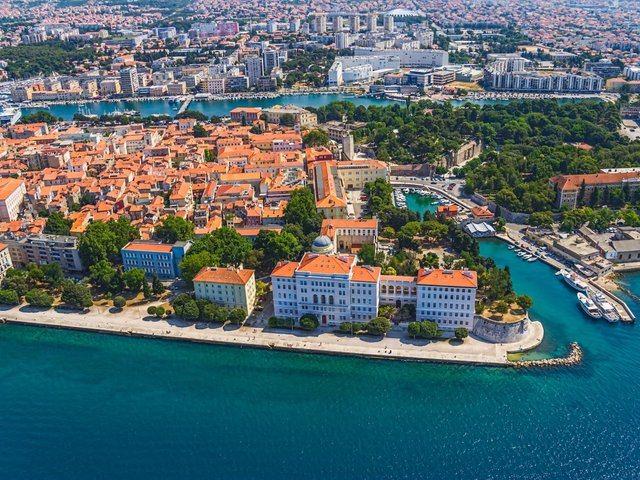<p class="MsoNormal">16- Zadar, Hırvatistan<o:p></o:p></p>
<p class="MsoNormal">Hırvatistan'ın son dönemde en çok ilgi gören yerlerinden biri olan Zadar da en ucuz bölgeleri listesinde yer alıyor.</p>