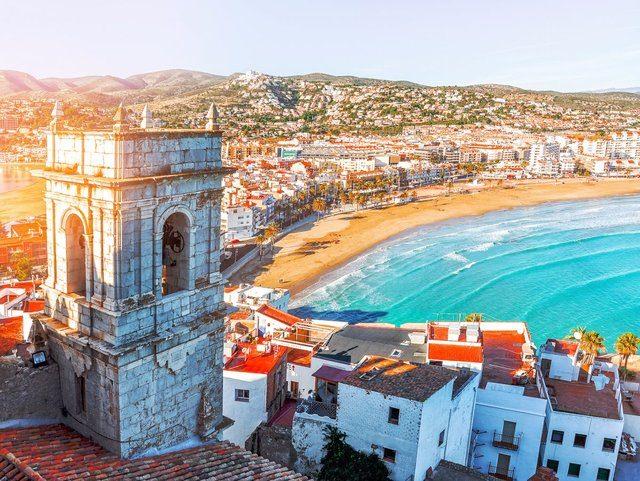 <p class="MsoNormal">6- Costa Blanca, İspanya</p>
<p class="MsoNormal"><o:p></o:p></p>
<p class="MsoNormal">İspanya'nın önde gelen tatil bölgelerinden birisi.</p>
