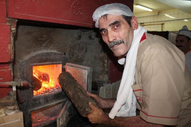 Fırıncılar sıcaklara meydan okuyor