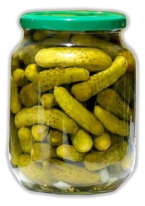 <p>Turşu yaparken,tuzunu ayarlayabilmek için,içine zeytin ya da yumurta atın batmıyorsa tuz miktarı iyidir.</p>