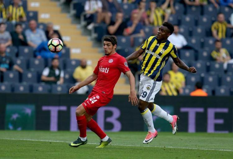 <p>Emenike</p>
