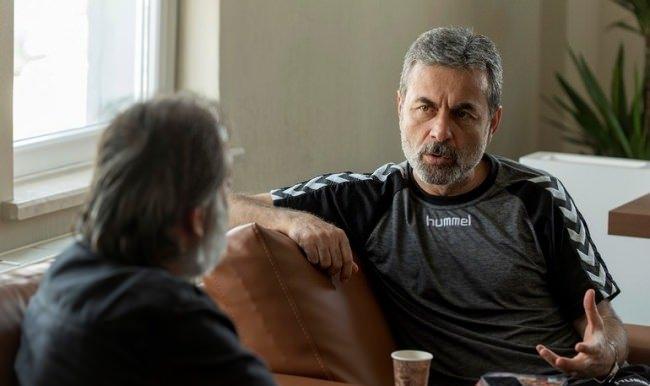 <p> Aziz Yıldırım’un bunu söylemesini gerektirecek bir şey geçti mi aranızda? Ayrılırken tartışma veya başka bir şey...</p>
<p> </p>
<p>- Oralara hiç girmeyeceğim. Hiç gerek yok ama bunu duyduğum zaman üzüldüm.</p>
<p> </p>