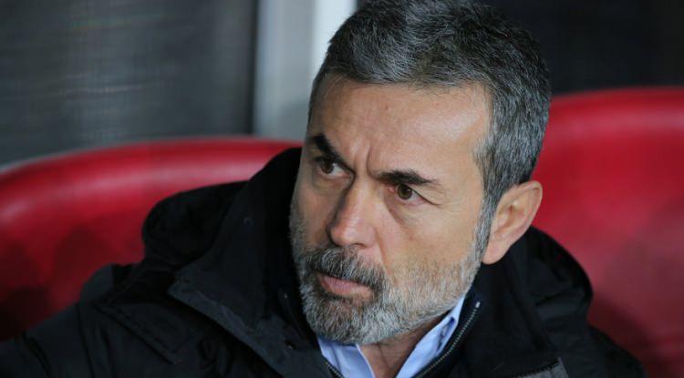 <p>Fenerbahçe’deki döneminizden pişmanlığınız var mı? Keşke öyle değil, böyle yapsaydım, dediğiniz...</p>
<p> </p>
<p>- Fenerbahçe’nin teknik direktörü bir sene içinde, bir maç içinde onlarca yüzlerce karar veriyor... Bunları hepsinin doğru olacağı düşünülebilir mi? Hiçbir şeyden pişmanlık duymuyorum diye bir şey olamaz. Vardır ve olacaktır.</p>
<p> </p>