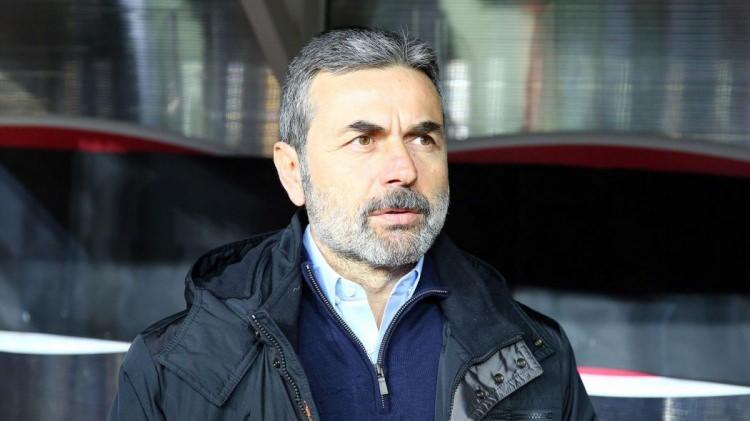 <p>Sebebi ne?</p>
<p> </p>
<p>- İnsan halleri... Bunlar herkeste her zaman olabilir. Hele hele bizde duygular biraz daha önde olduğu için hep olur.</p>
<p> </p>